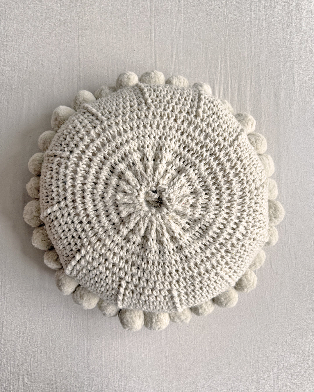 Round Pom Pom Cushion – Natural (M)