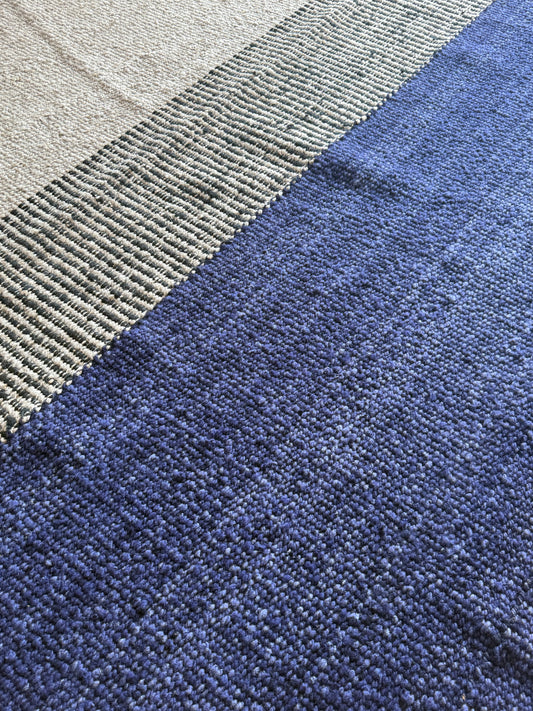 Solid Rug - Midnight, Black & Natural