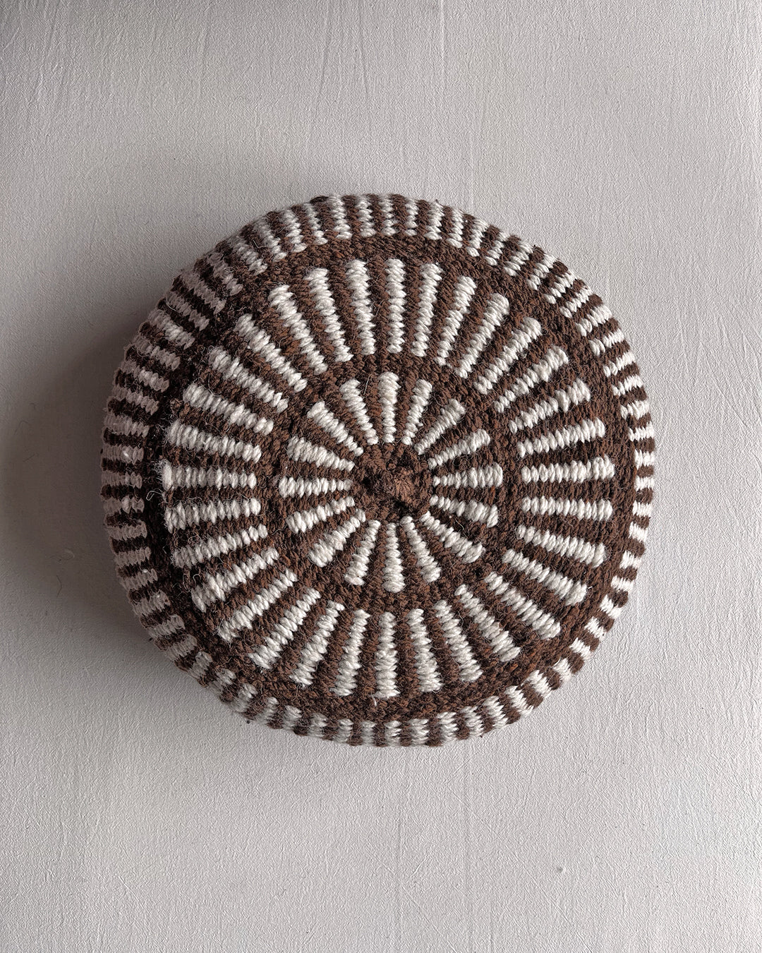 Round Cushion – Chocolate & Natural (M)