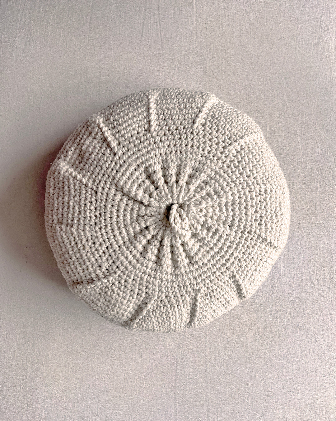 Round Cushion – Natural & Black (M)