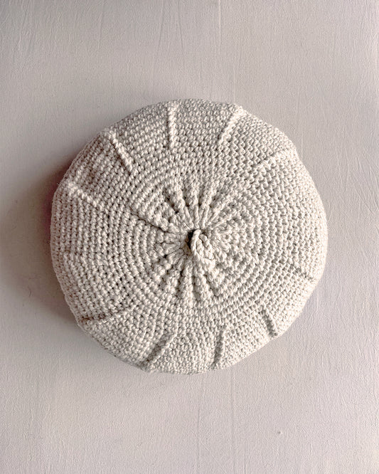 Round Cushion – Natural & Black (M)