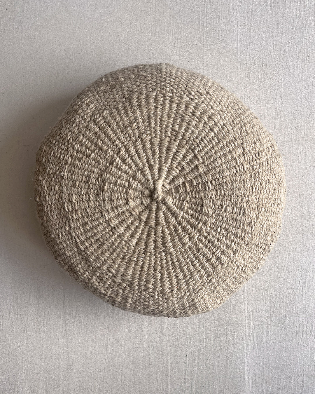 Round Cushion – Sand (L)